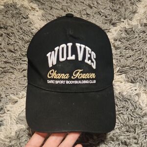 Darc Sport Black and White Wolves Hat